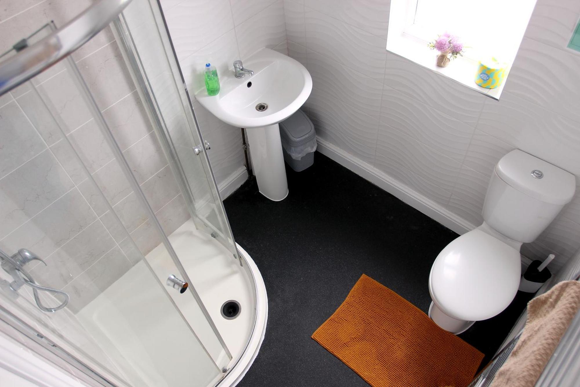 House Share With Few Ensuite Near Southmead Séjour chez l'habitant
